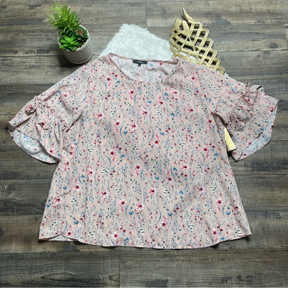 Andree‎ by Unit Floral Ruffle Sleeves Blouse